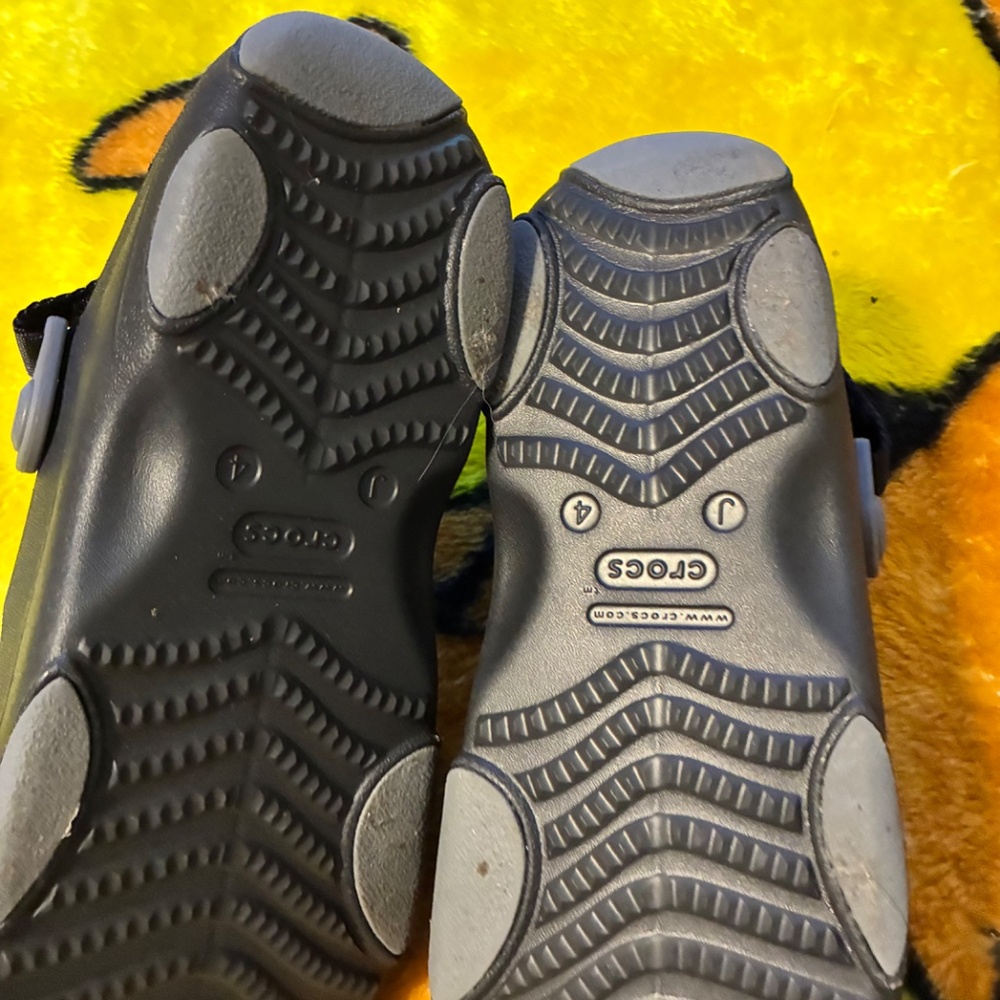 Crocs - Picture 3 of 3
